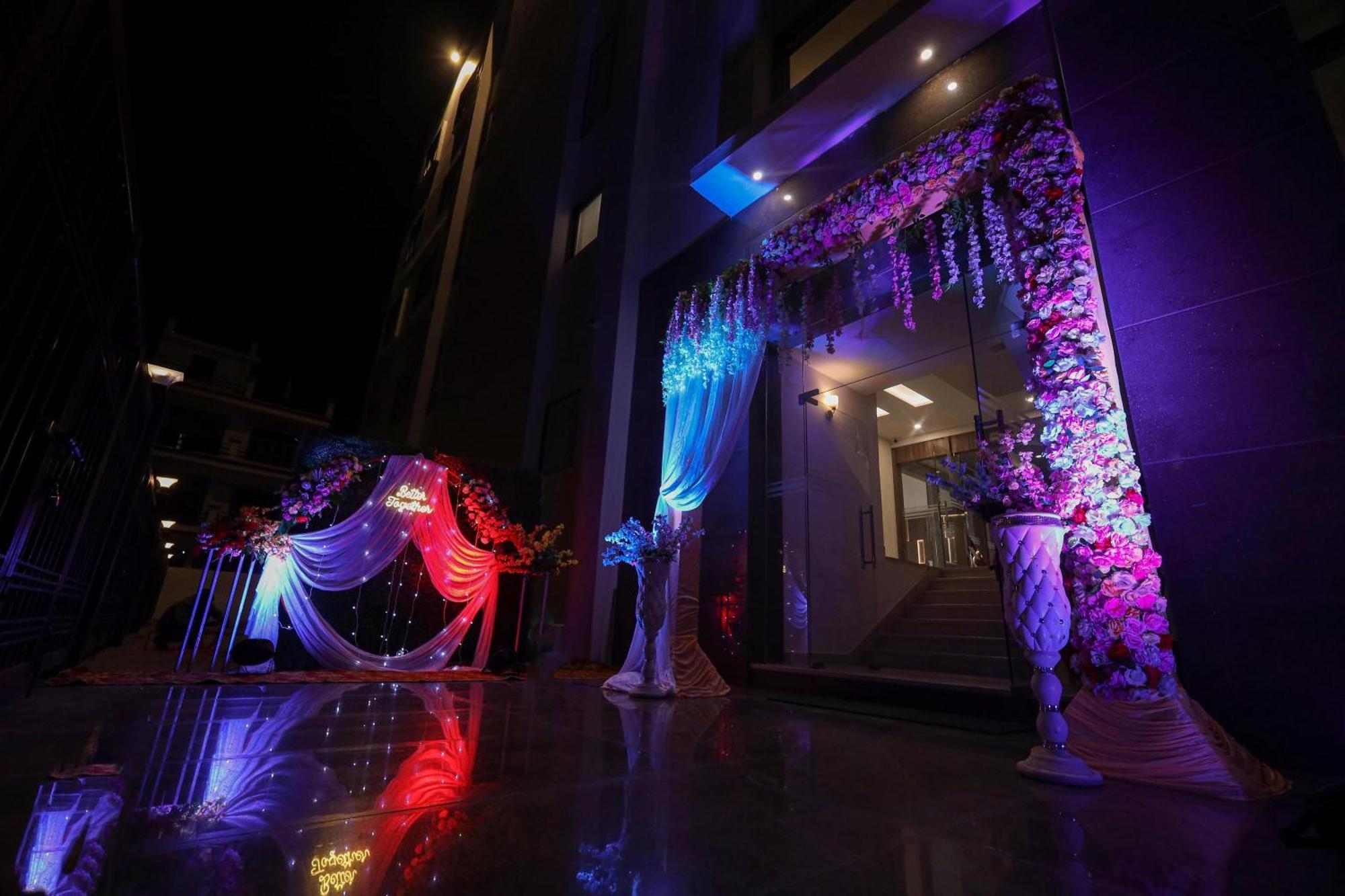 The Royal Legacy Otel Lucknow Dış mekan fotoğraf