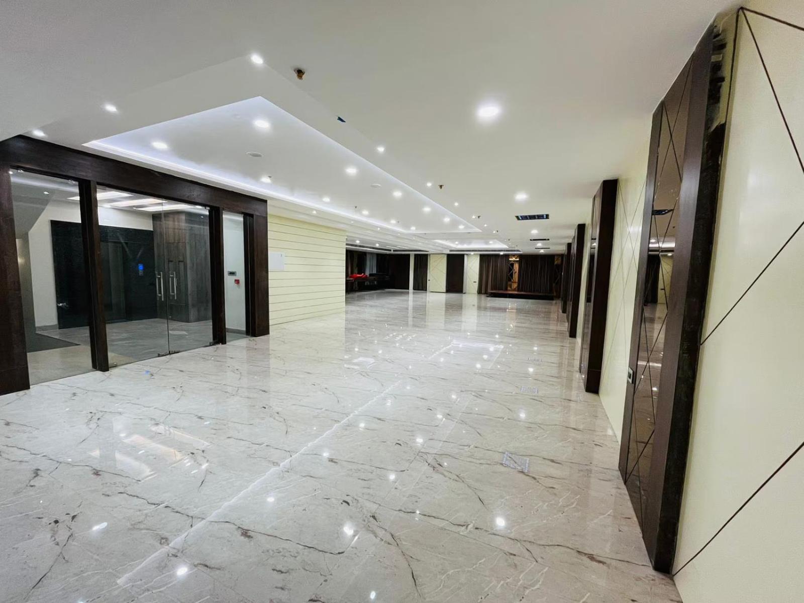 The Royal Legacy Otel Lucknow Dış mekan fotoğraf