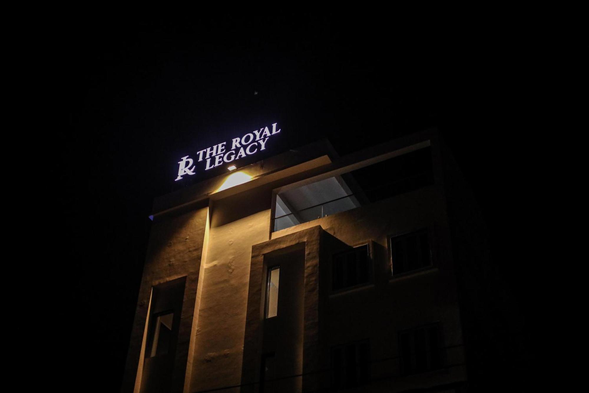 The Royal Legacy Otel Lucknow Dış mekan fotoğraf