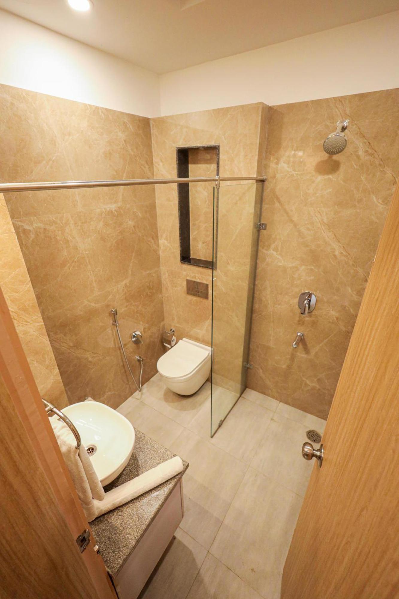 The Royal Legacy Otel Lucknow Dış mekan fotoğraf